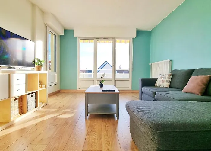 Au Rythme De La Cavalerie Centre & Terrasse